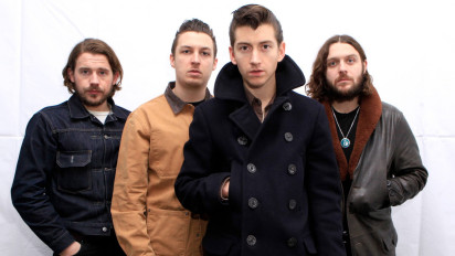 Lirik Lagu Arctic Monkeys – This House Is a Circus