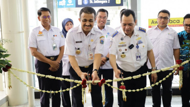 Halte Jatinegara 2 sebagai Halte Integrasi TransJakarta Pertama dengan Stasiun KAI Diresmikan