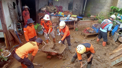 Akibat Curah Hujan Tinggi Tanggul Sungai Di Wonosobo Jebol, 30 Rumah Terdampak