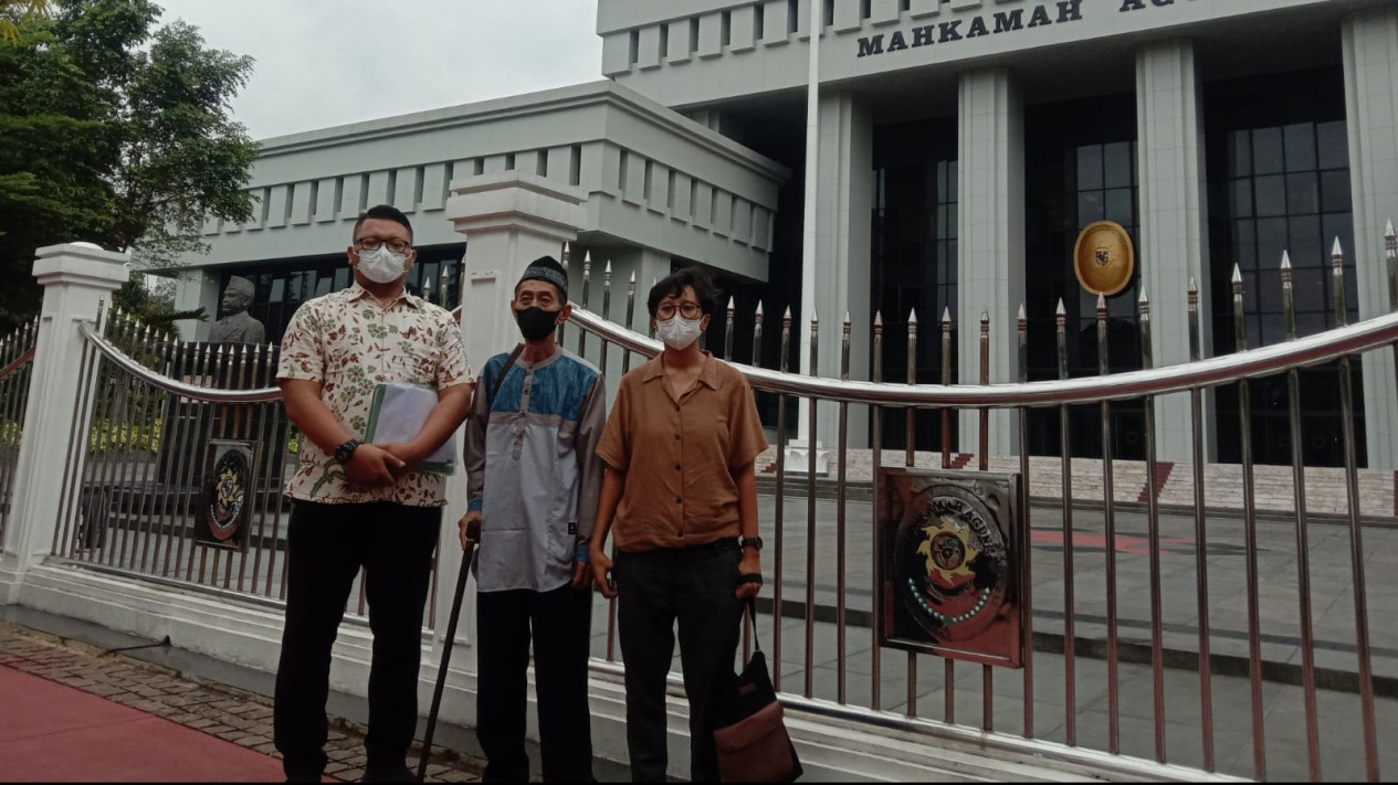 Sengketa Lahan di Teluknaga, Buruh Harian Lapor ke MA, KY dan DPR
            - galeri foto