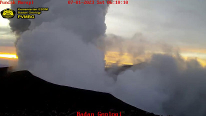 Gunung Marapi di Sumatera Barat Erupsi 6 Kali Pagi Tadi