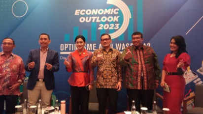 OJK Sebut Keunggulan Rentenir: Mereka Prosesnya Cepat dan Mudah