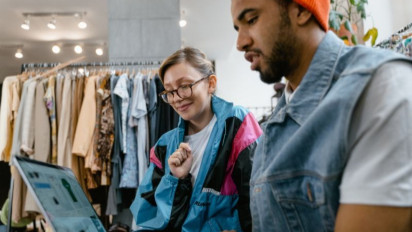 3 Strategi yang Bisa Diterapkan Agar Bisnis Tetap Diminati di Era Digital