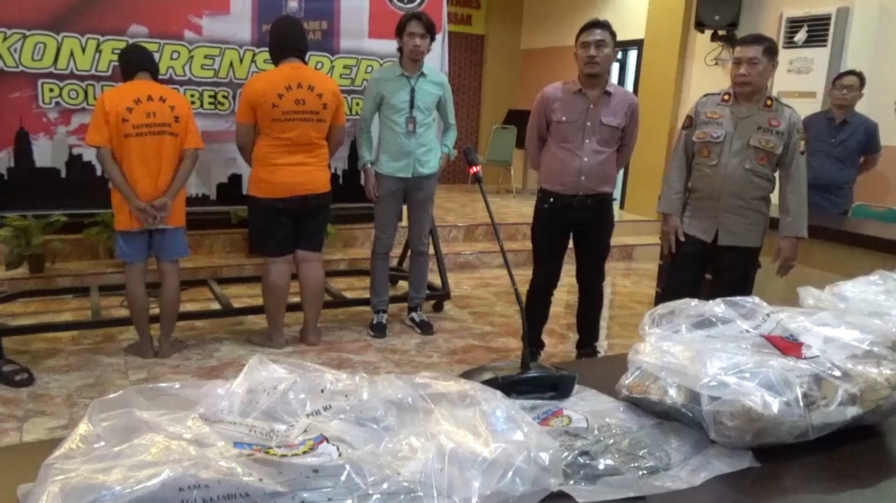 Sadis! Polisi Ungkap Motif Dua Remaja Menculik dan Membunuh Bocah 11 Tahun di Makassar
            - galeri foto
