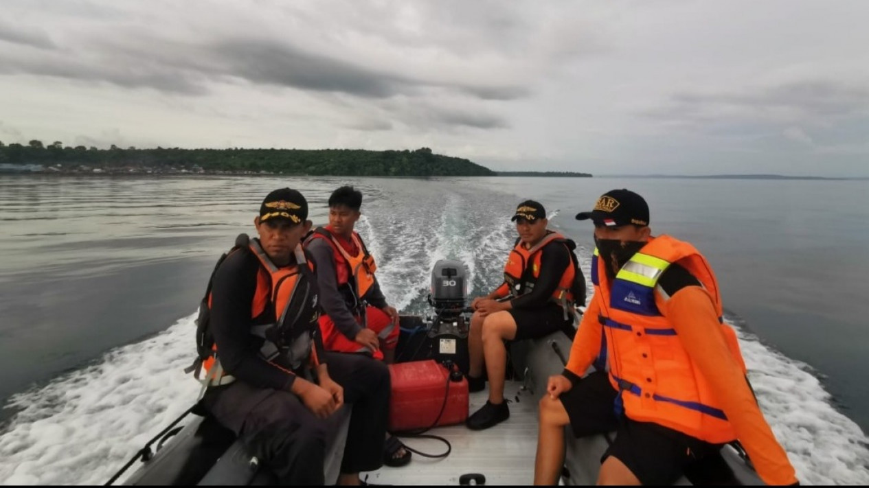 Dihantam Angin Kencang saat Melaut, Nelayan di Buton Dinyatakan Hilang
            - galeri foto