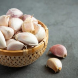 Bukan Sekadar Bumbu Dapur, Ternyata Bawang Putih Punya Khasiat Luar Biasa untuk Kesehatan Wanita