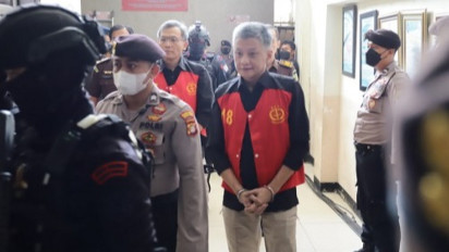 Hendra Kurniawan dan Agus Nurpatria Dengarkan Kesaksian 3 Ahli dari JPU