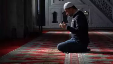 4 Amalan Sunah yang Dilakukan oleh Rasulullah SAW di Malam Jumat