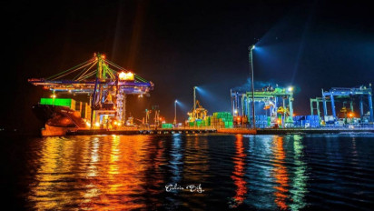 Maurits Mantiri: Dari Ujung Sulawesi, Kota Bitung Mendunia