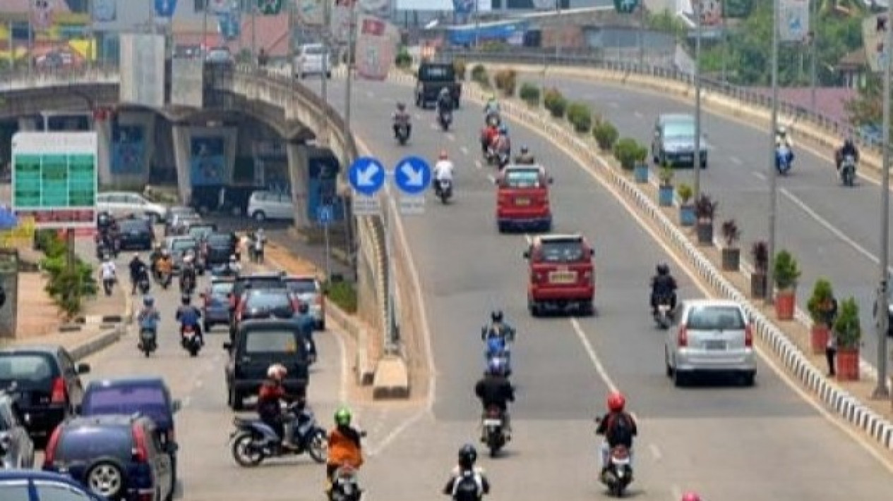 Demi Keselamatan, Polda Metro Jaya Minta Pengendara Motor Tak Melintas di 3 JLNT
            - galeri foto