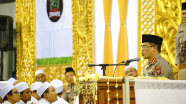 Polrestabes Surabaya Gelar Sholawatan Bareng Arek Bonek Surabaya Utara