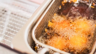 Makanan Berminyak Lagi Viral di Twitter, Sebelum Coba Kenali Dulu Risiko Bahayanya