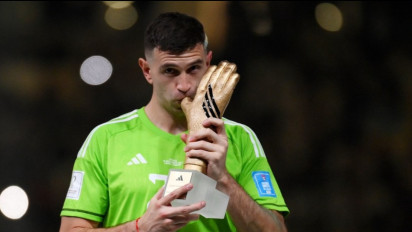 Pelatih Argentina Bela Emiliano Martinez yang Dianggap Lebay Saat Perayaan Juara Piala Dunia 2022