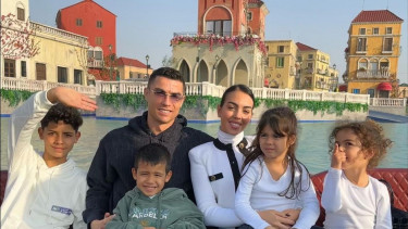 Ronaldo Nikmati Waktu di Arab Saudi dengan Berjalan-jalan ke Taman Hiburan