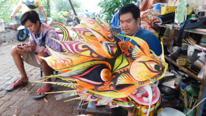 Laris Manis Perajin Barongsay di Semarang pada Imlek Tahun Ini