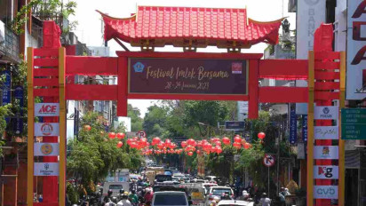 Sambut Imlek, Ribuan Lampion Hiasi Jalan hingga Parade Barongsai Digelar di Denpasar