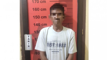 Jual Ribuan Buku, Oknum Penjaga Sekolah Digelandang ke Polres Lampung Timur