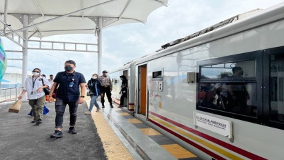 Volume Penumpang Capai 110 Persen, Ini Jadwal Keberangkatan Kereta Api Datuk Belambangan
