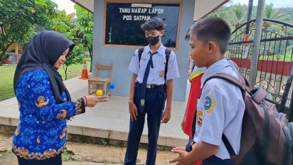 Bisa Tingkatkan Ketangkasan, Disdikbudpora Kab. Semarang Bolehkan Siswa Bawa Lato-Lato ke Sekolah