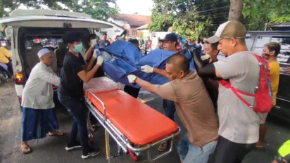 Diduga Rantai Motor Putus, Seorang Pelajar di Banyuwangi Tewas Terlindas Truk Trailer saat Berangkat Sekolah