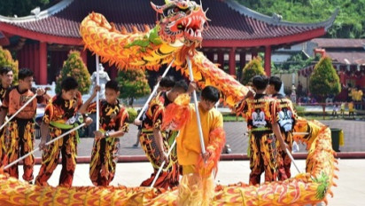 Kelenteng Sam Poo Kong Gelar Perayaan Imlek 3 Hari Penuh, Ada Barongsai hingga Reog
