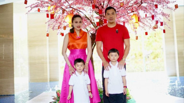 Potret Outfit Kece Artis-artis Indonesia Saat Rayakan Imlek, Ada "Niat Banget" Meski Sedang di Rumah Sakit