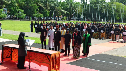 Unik, Pelantikan 651 PPS di Banyuwangi Berkostum Adat Osing