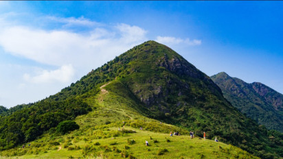 Lima Gunung Favorit Pendaki Ditutup Akibat Cuaca Ekstrem, Simak Rinciannya