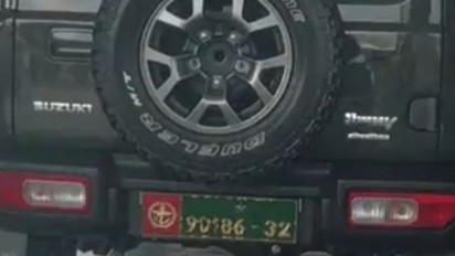 Viral Pria Lepas Plat Dinas TNI AD untuk Isi Pertalite, Begini Kata TNI AD