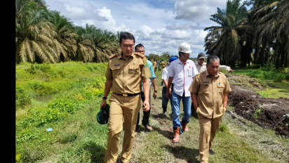 Limbah Pabrik Kelapa Sawit di Muba Cemari Sungai