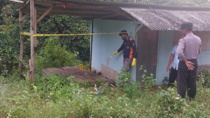 Polisi Olah TKP Kasus Penemuan Mayat di JLS Bantur Malang