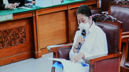 Ngaku Lihat Spanduk Makian Terhadapnya, Putri Candrawathi Takut Dihukum Berat