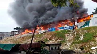 Gudang dan Konveksi Bordir di Kembangan Jakarta Barat Terbakar, 15 Unit Damkar Diterjunkan