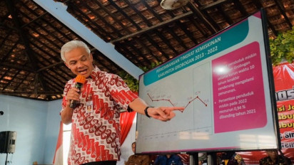 Turunkan Angka Kemiskinan, Ganjar Ajak Kades di Grobogan Menerapkan Strategi Micro Targeting