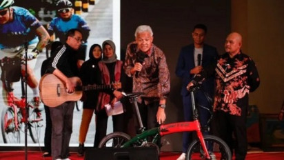 Ganjar Pranowo Lelang Sepeda Kesayangannya untuk Dukung Atlet SOIna, Terjual Rp1,1 Miliar