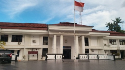 Plt Bupati Mimika Ditetapkan Tersangka Korupsi Pengadaan Pesawat