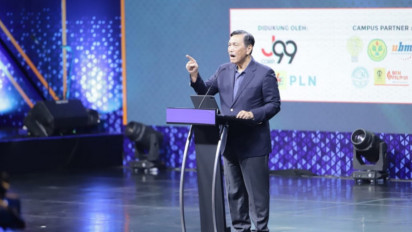 Menko Luhut Sarankan Negara-Negara Afrika Ambil Kendaraan Listrik di Indonesia