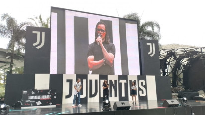 Edgar Davids Terkesima dengan Animo Sepak Bola Indonesia