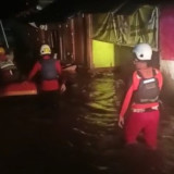 Basarnas Evakuasi 129 Warga yang Terdampak Banjir Manado