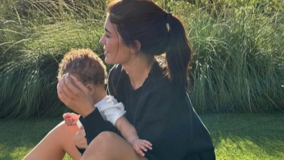 Nama Anak Kylie Jenner Jadi Perbincangan Netizen, Ternyata Gara-Gara Ini