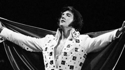 Puluhan Barang Pribadi Elvis Presley Dilelang, Kenapa?