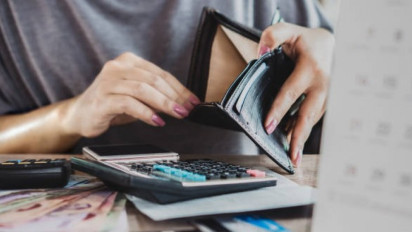 Ramalan ZODIAK BESOK Senin, 30 Januari 2023: Aries, Keuanganmu Tidak Stabil