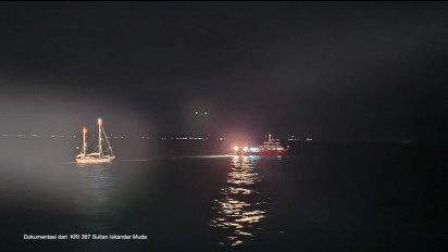 KN SAR Permadi Basarnas Jatim Evakuasi Kapal Yacht Berbendera Finlandia yang Mati Mesin ke Kalianget Sumenep