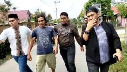 Tim Tabur Kejaksaan Negeri, Tangkap  DPO Kasus Korupsi Dana BOS SMK Negeri 2 Kisaran Asahan