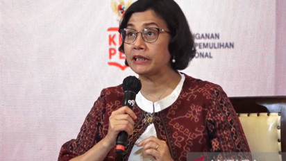 Menkeu Sri Mulyani Bantah soal Anggaran Kemiskinan Rp500 T Habis Buat Rapat