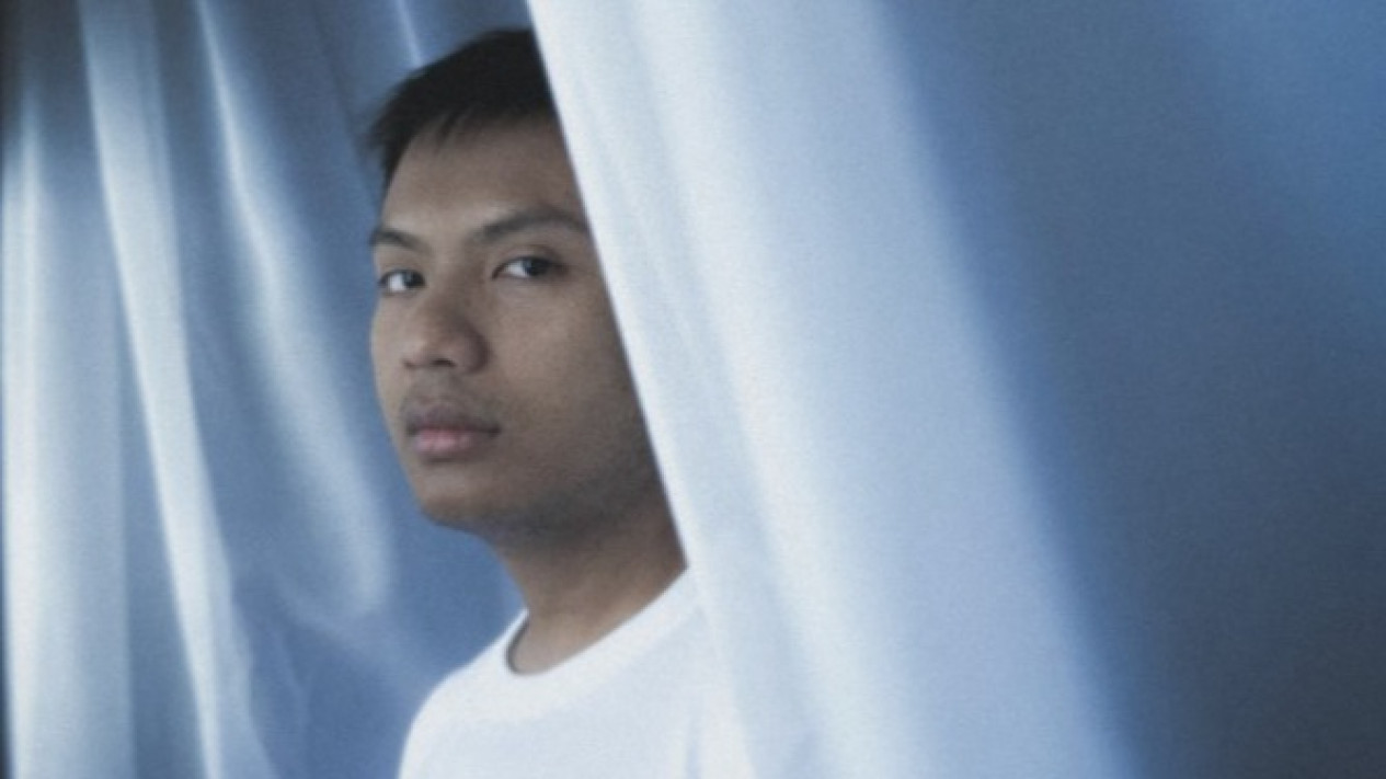 Garry Armando Turunkan Ekspektasi Tentang Cinta Di Single ‘Penantian’
            - galeri foto