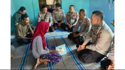 Kapolda Lampung Beri Santunan ke Warga Diduga Mencuri Sawit yang Tewas Ditembak Polisi