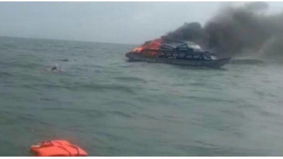 Kapal Speed Boat Bawa 19 Penumpang dari Sukadamai Hangus Terbakar Hebat di Laut Lepas Maspari
