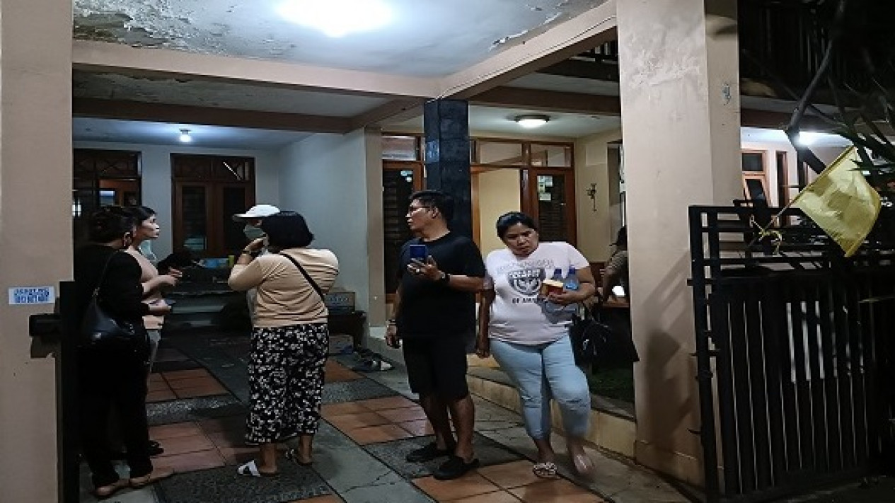 Keponakan Pelatih Timnas Indonesia Beberkan Penyakit Benny Dollo
            - galeri foto