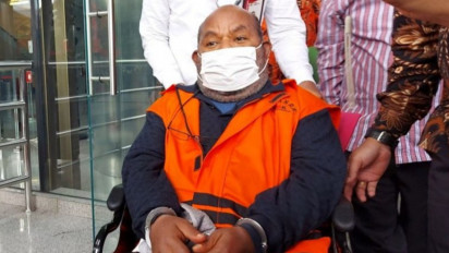 Ternyata Ini Alasan Utama Kuasa Hukum Keluarga Lukas Enembe Datangi Komnas HAM